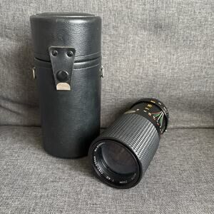 Focal MC Auto Zoom 1:4.5 80-200mm Lens Untested With Case